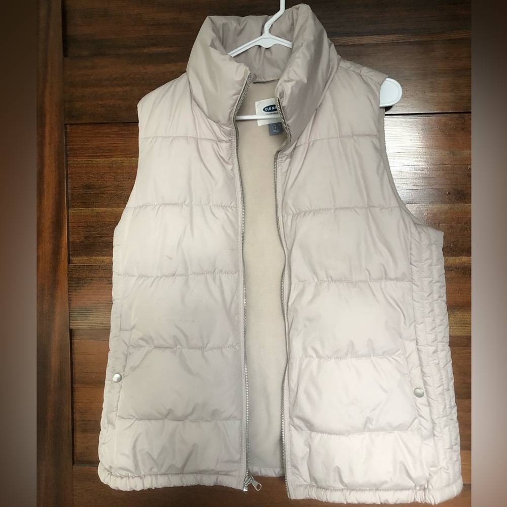 Old Navy Puffer Vest